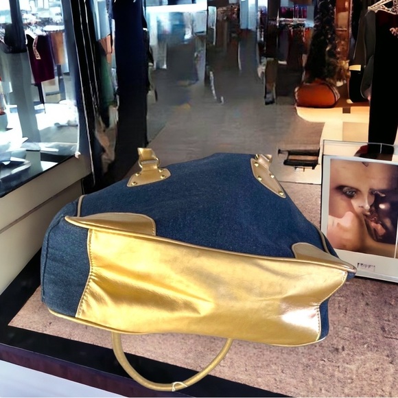 Neiman Marcus jean and gold shoulder bag. - Picture 7 of 12